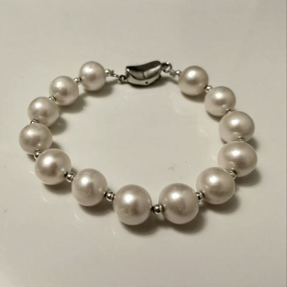 Pearl bracelet. - Picture 1 of 5